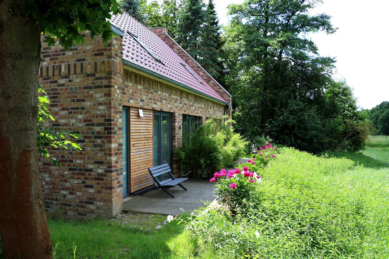 Hotel Mara Wendisch Evern Exterior foto